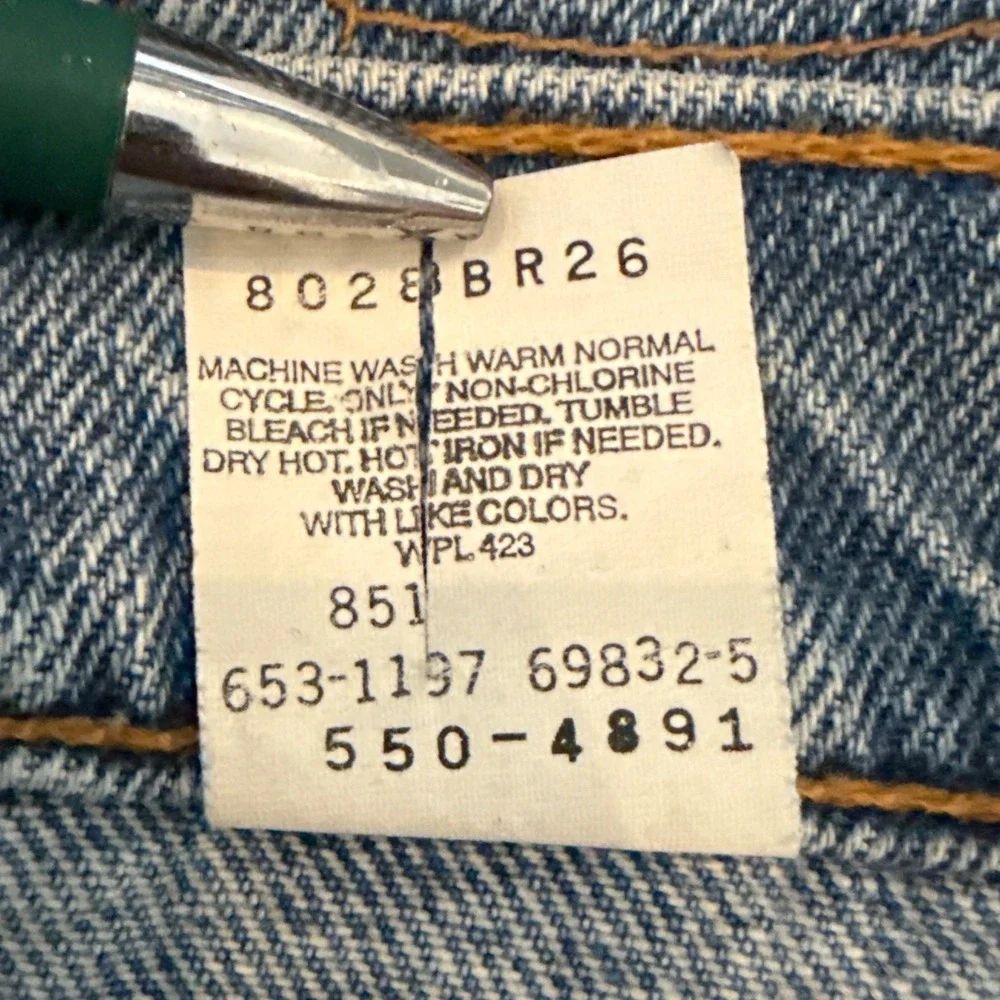 Levi's Mens 90s Vintage 550 Blue Denim Jeans Relaxed Fit 38x32 Made in USA Retro